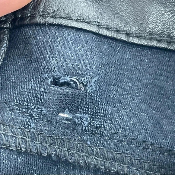 Urban Outfitters foux leather pants Womens Size 26 *Flaw* 2926 - Picture 10 of 11